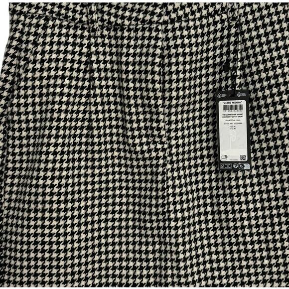 NWT Vero Moda Houndstooth Mini Skirt - Size 4 - Picture 3 of 4